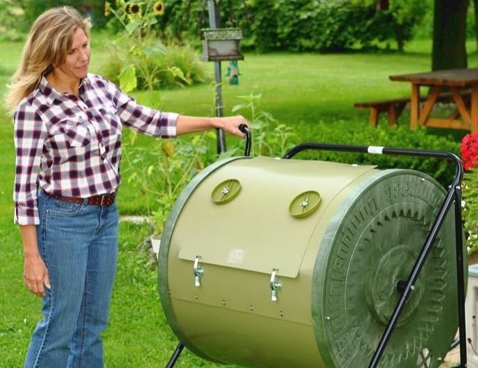Compost tumbler